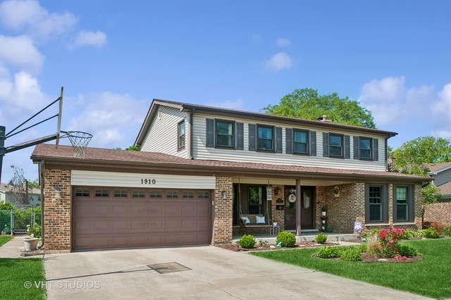 1910 East Crabtree Drive Arlington Heights IL 60004