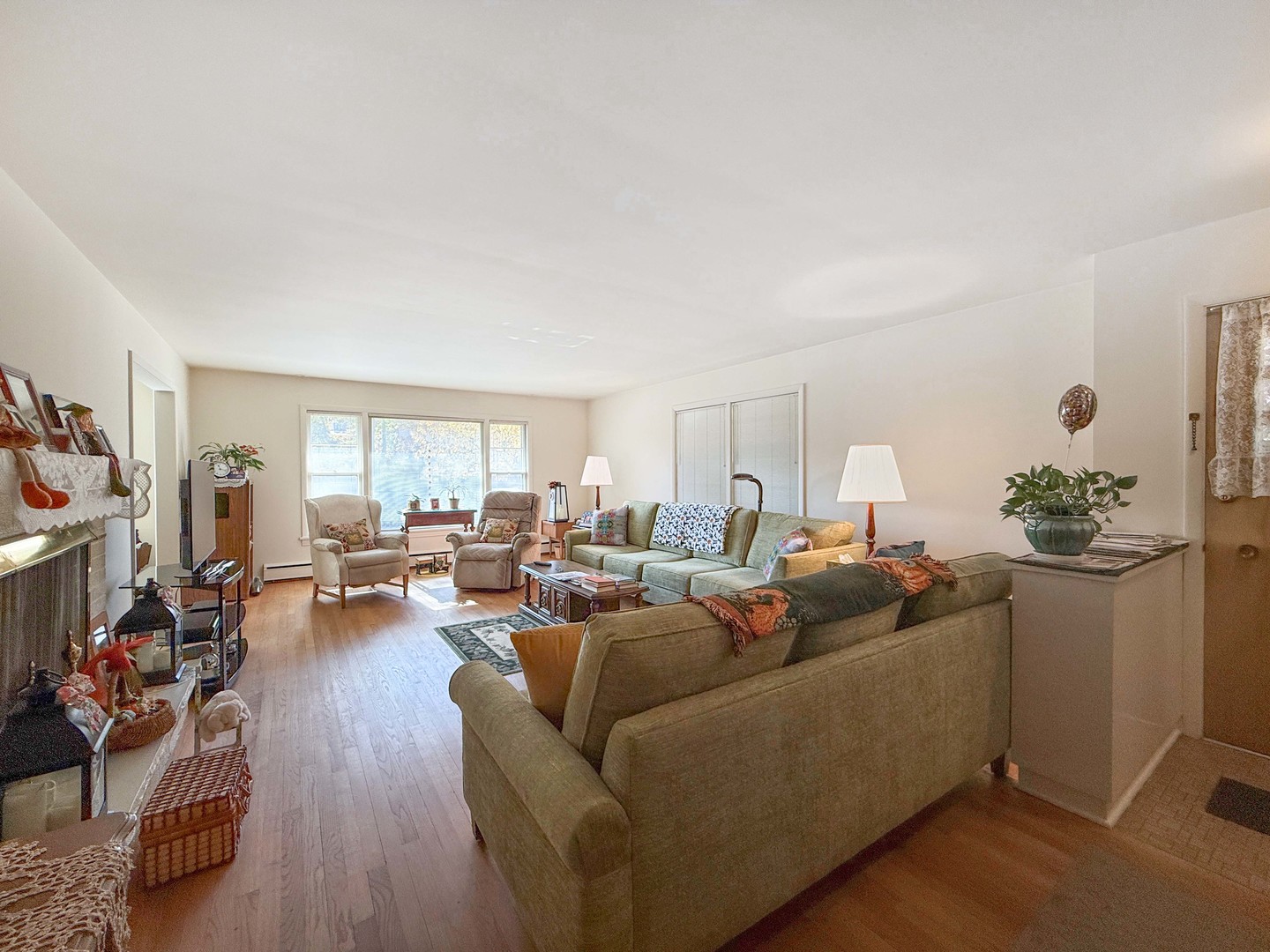 548 Elm Street Glen Ellyn IL 60137