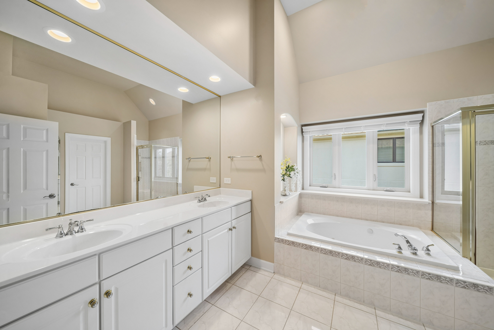 2360 Sutton Lane Aurora IL 60502