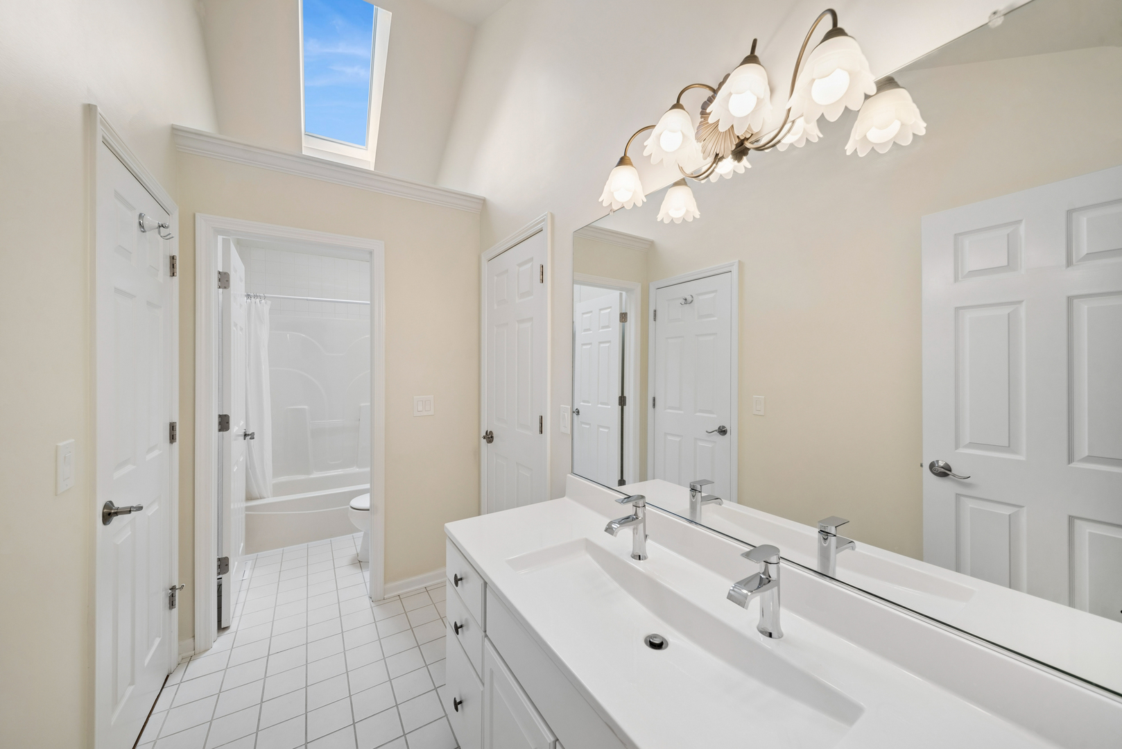 2360 Sutton Lane Aurora IL 60502