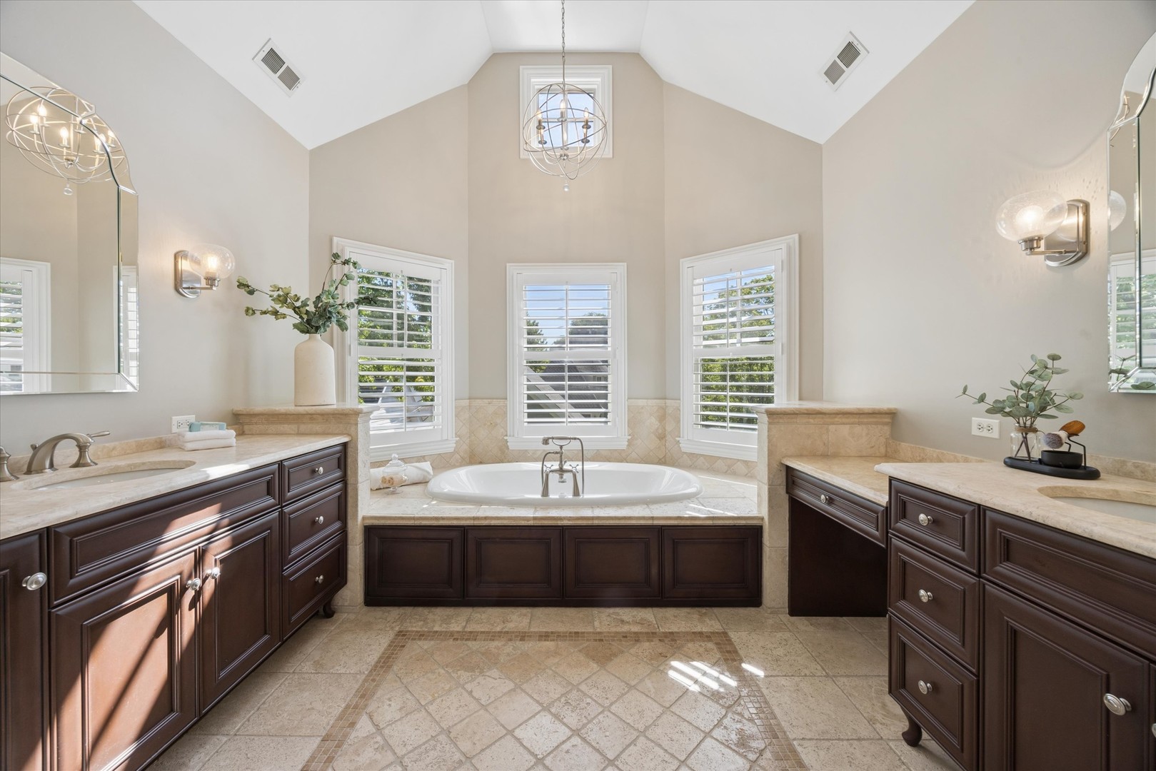 7 South Quincy Street Hinsdale IL 60521