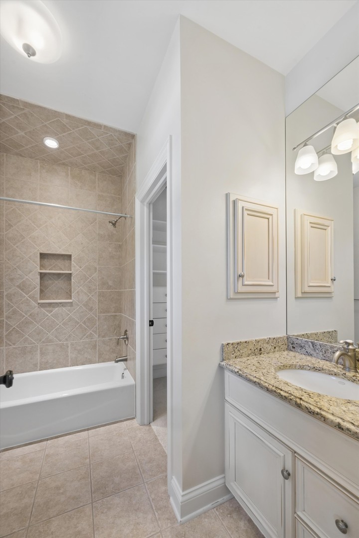 7 South Quincy Street Hinsdale IL 60521