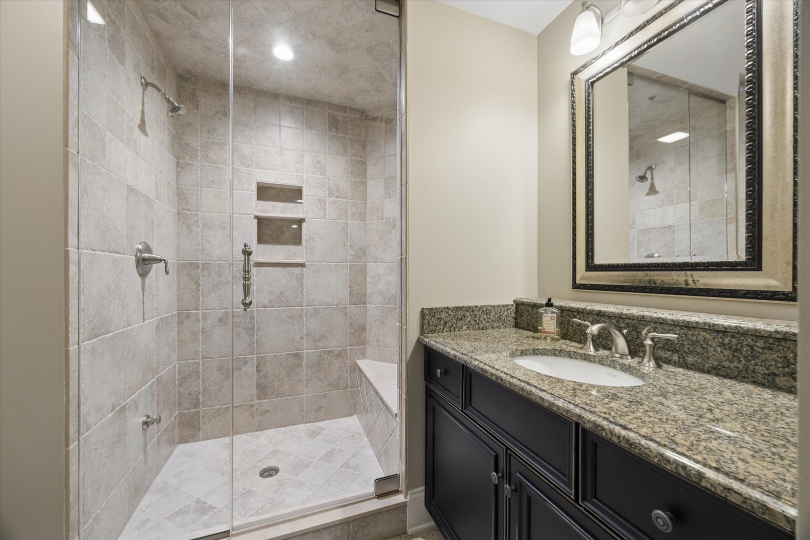7 South Quincy Street Hinsdale IL 60521