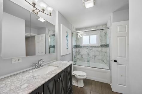 1931 Hollywood Avenue Hanover Park IL 60133