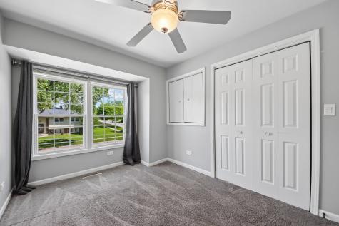 1931 Hollywood Avenue Hanover Park IL 60133