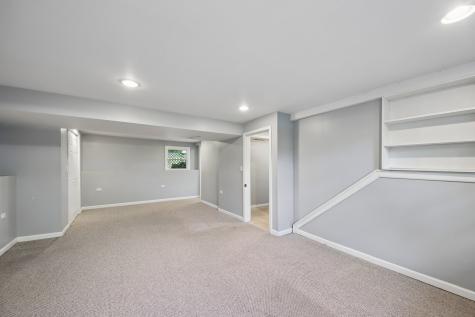 1931 Hollywood Avenue Hanover Park IL 60133