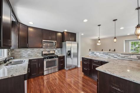 1931 Hollywood Avenue Hanover Park IL 60133