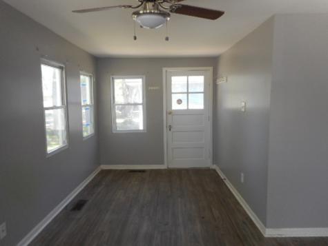 121 Lakewood Avenue Crystal Lake IL 60014