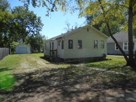 121 Lakewood Avenue Crystal Lake IL 60014