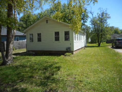 121 Lakewood Avenue Crystal Lake IL 60014