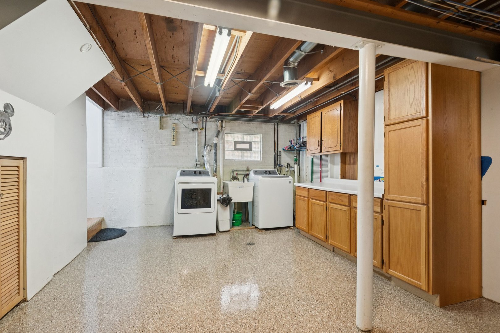 3227 North Pioneer Avenue Chicago IL 60634