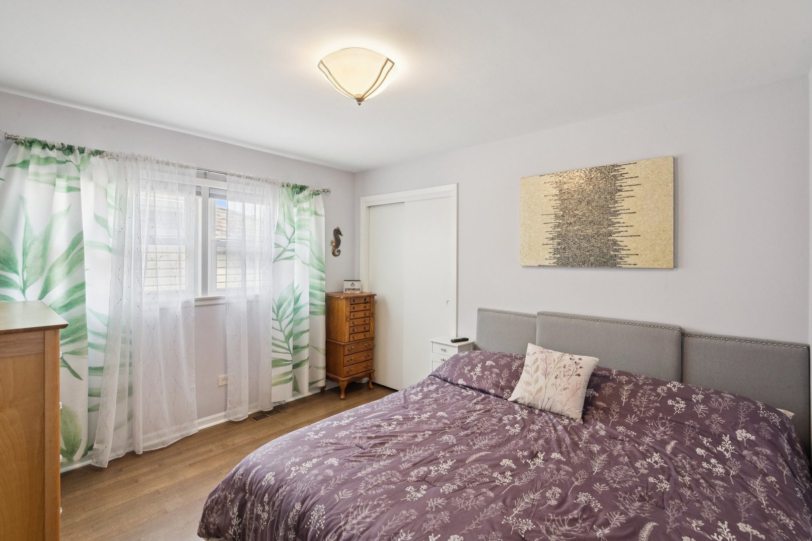 3227 North Pioneer Avenue Chicago IL 60634
