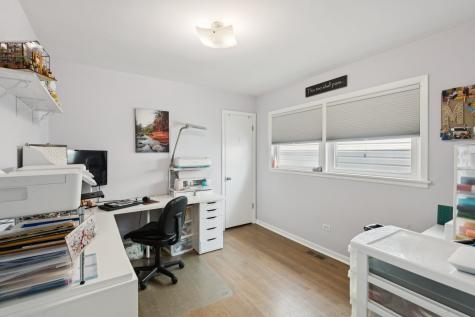 3227 North Pioneer Avenue Chicago IL 60634