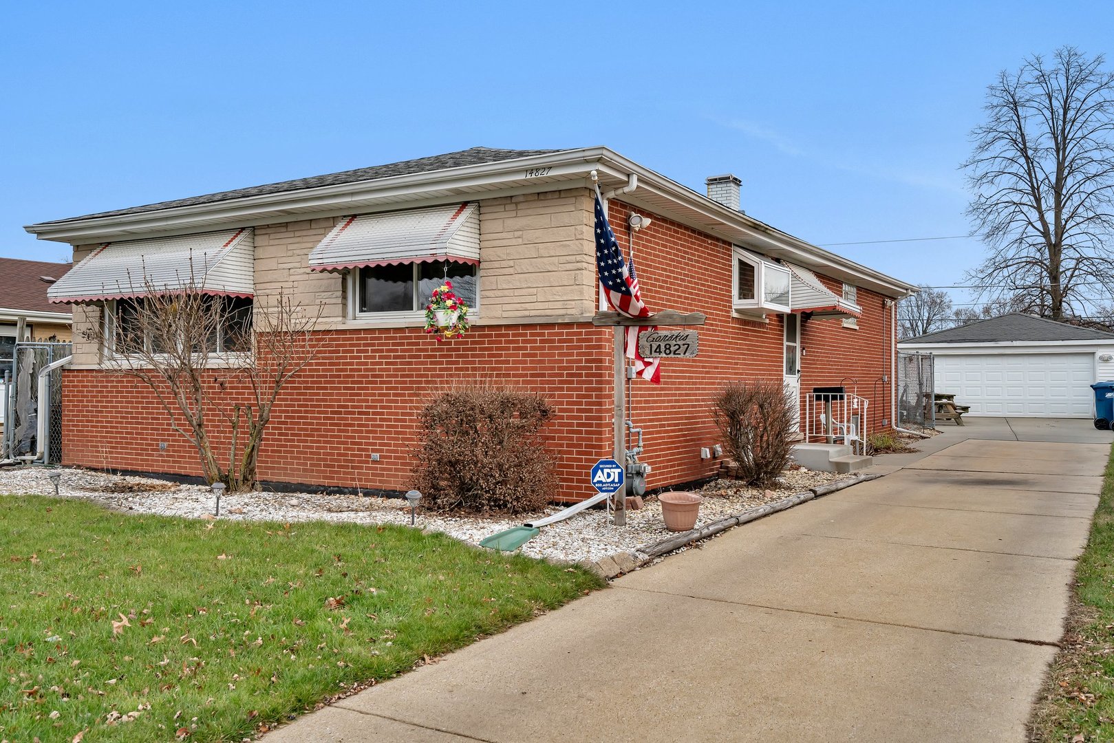 Midlothian IL, 14827 Saint Louis Avenue