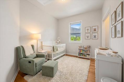 1757 West Newport Avenue Chicago IL 60657