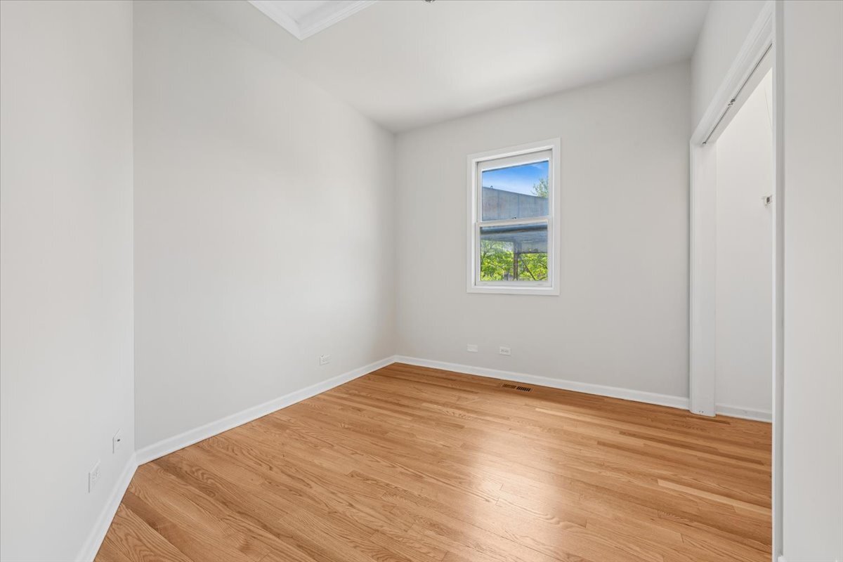 1757 West Newport Avenue Chicago IL 60657