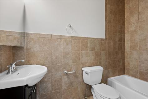 1757 West Newport Avenue Chicago IL 60657