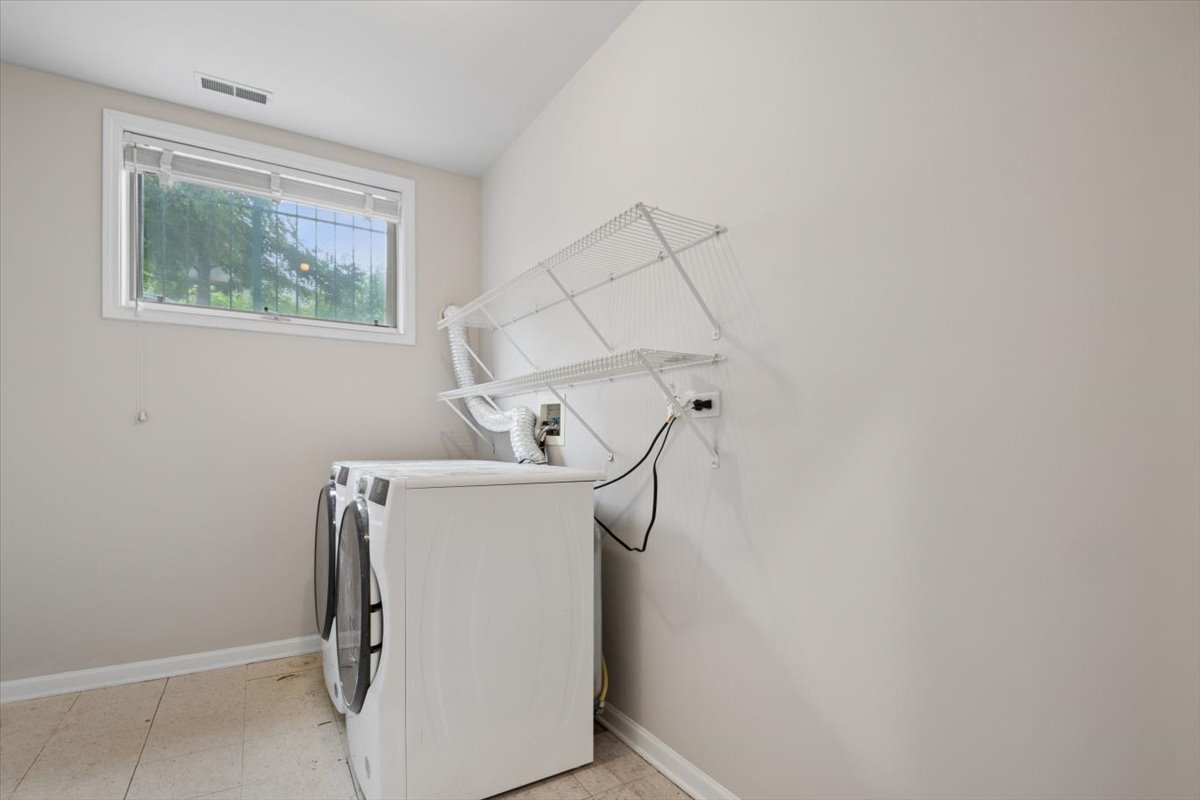 1757 West Newport Avenue Chicago IL 60657