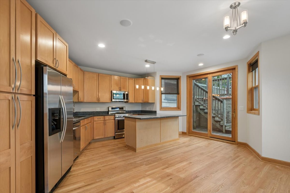 1757 West Newport Avenue Chicago IL 60657