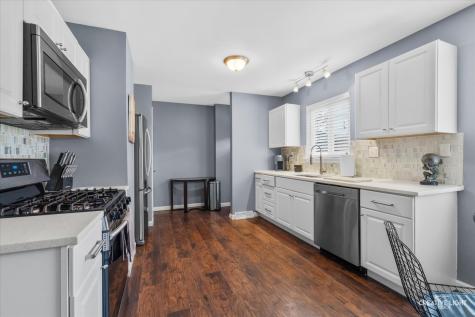 1340 Monomoy Street Aurora IL 60506
