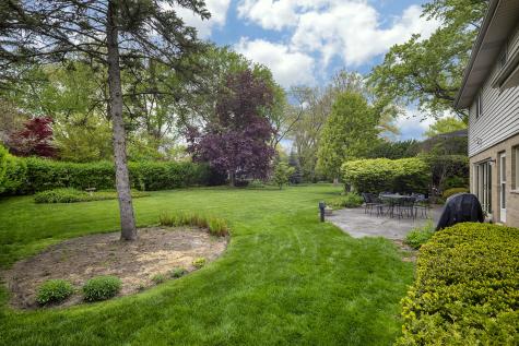 1504 Sequoia Trail Glenview IL 60025