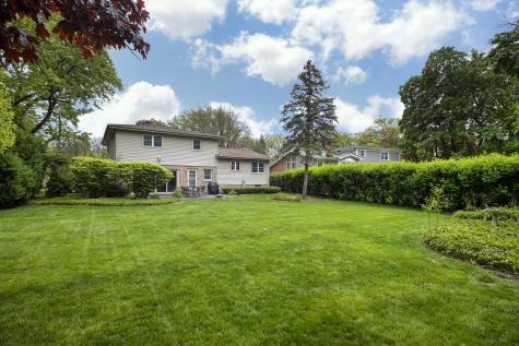 1504 Sequoia Trail Glenview IL 60025