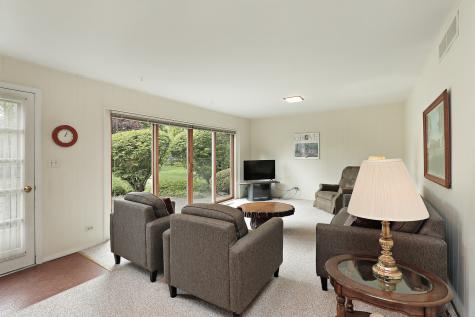 1504 Sequoia Trail Glenview IL 60025