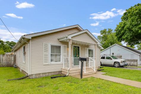 812 East Pembroke Street Tuscola IL 61953