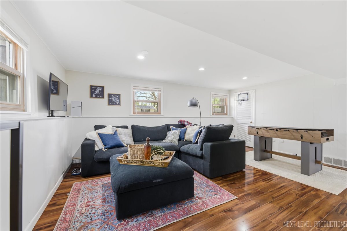 1209 Laurel Lane Naperville IL 60540