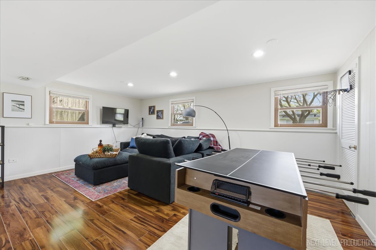 1209 Laurel Lane Naperville IL 60540