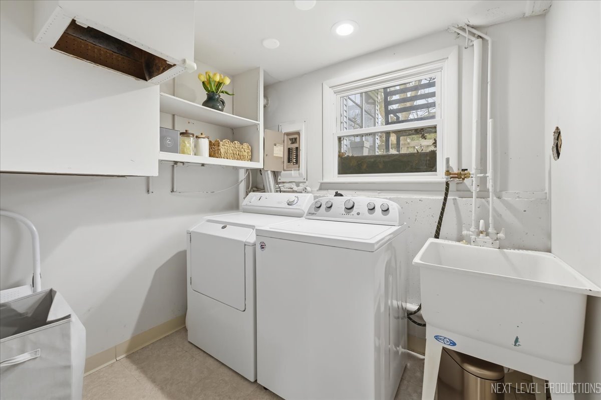 1209 Laurel Lane Naperville IL 60540