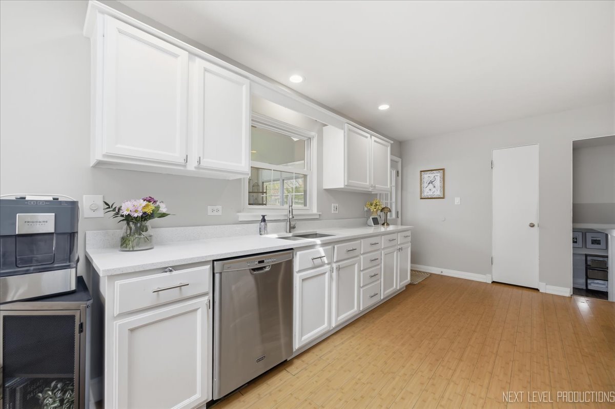 1209 Laurel Lane Naperville IL 60540