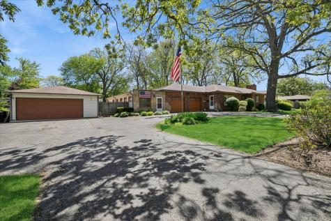 667 North Lake Street Grayslake IL 60030