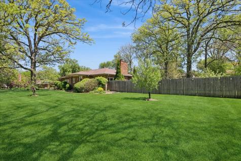 667 North Lake Street Grayslake IL 60030