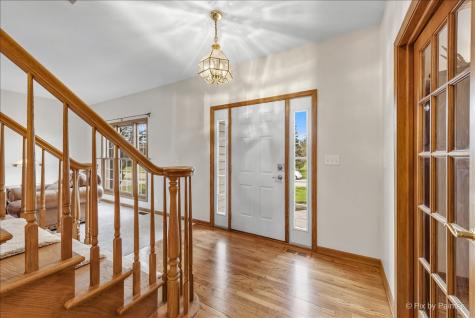 1405 Elk Trail Cary IL 60013