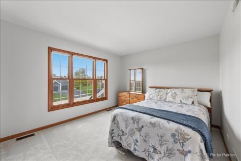 1405 Elk Trail Cary IL 60013