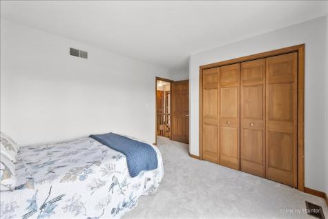 1405 Elk Trail Cary IL 60013