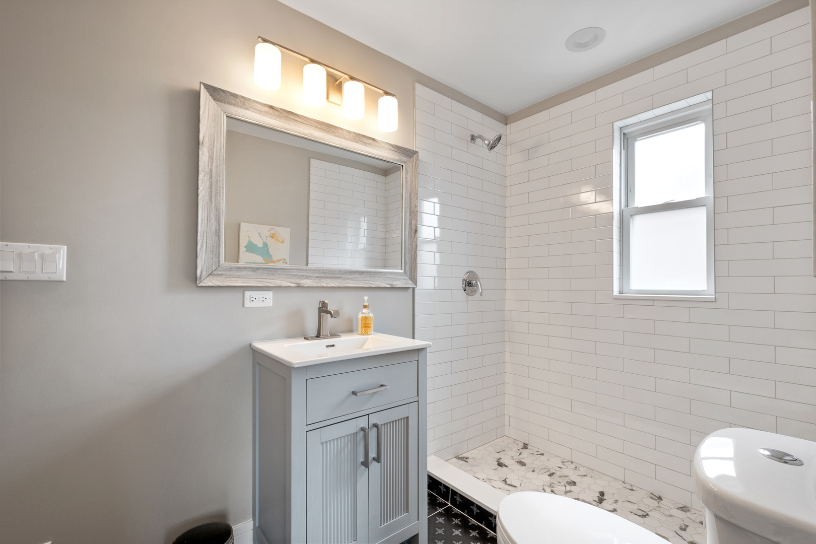 3540 West Evergreen Avenue Chicago IL 60651