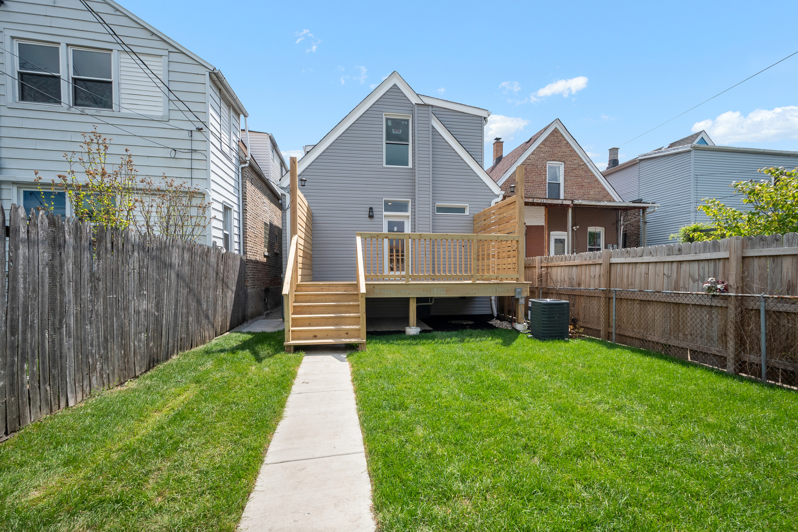 3540 West Evergreen Avenue Chicago IL 60651