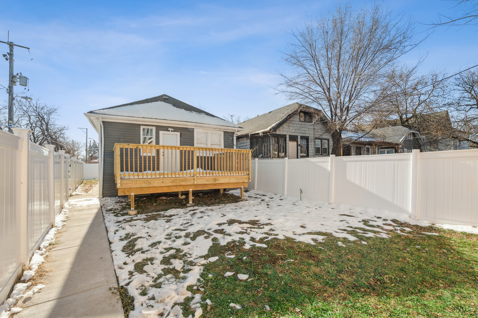 76 East 100th Place Chicago IL 60628
