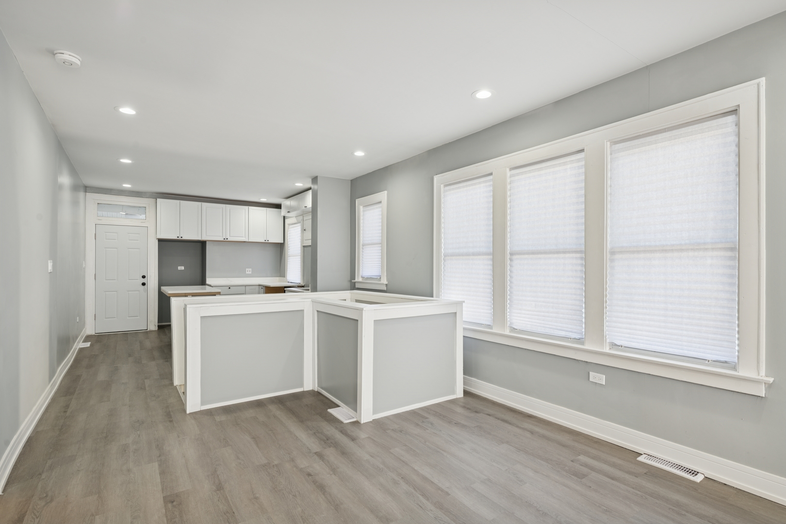 76 East 100th Place Chicago IL 60628