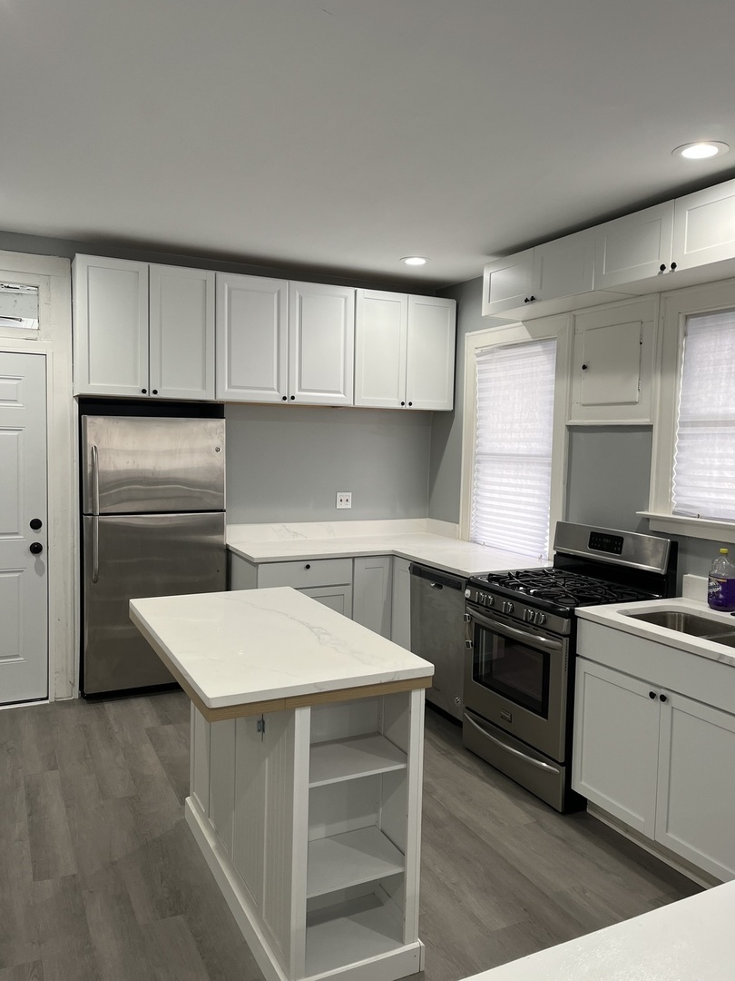 76 East 100th Place Chicago IL 60628