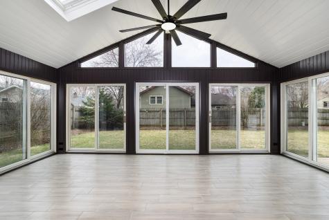 530 Cumberland Trail Elgin IL 60123