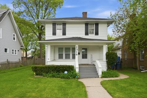1318 North Jackson Street Waukegan IL 60085