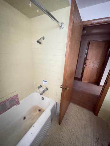 10209 South Vernon Avenue Chicago IL 60628