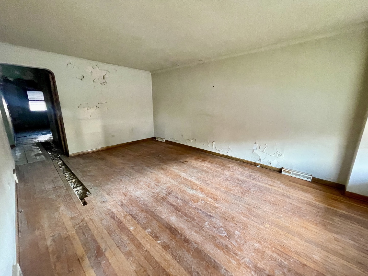 10209 South Vernon Avenue Chicago IL 60628