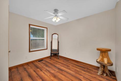 209 North Pine Street Gardner IL 60424
