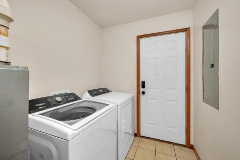 209 North Pine Street Gardner IL 60424