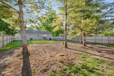 209 North Pine Street Gardner IL 60424
