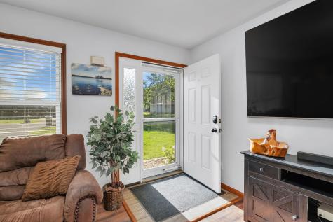 209 North Pine Street Gardner IL 60424